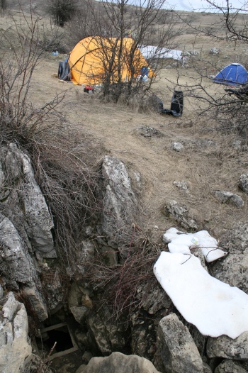 The entrance into the cave Soldatskaya.